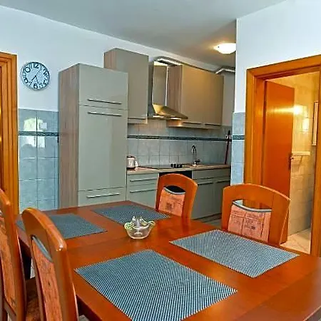 2081 Hotel Pula